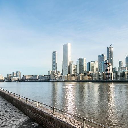 Stunning Massive Bedroom +Direct Thames River View 런던 외부 사진