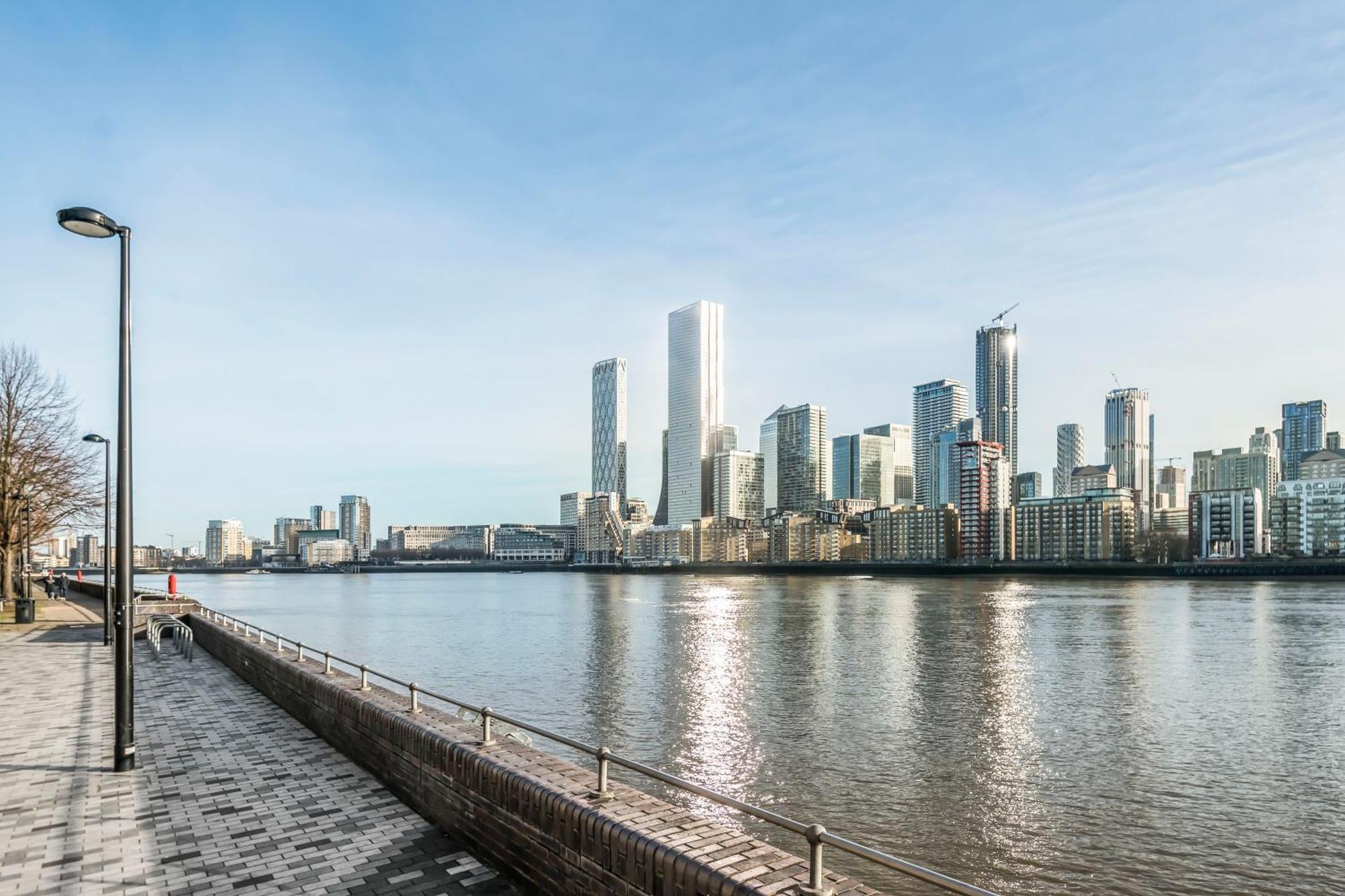 Stunning Massive Bedroom +Direct Thames River View 런던 외부 사진