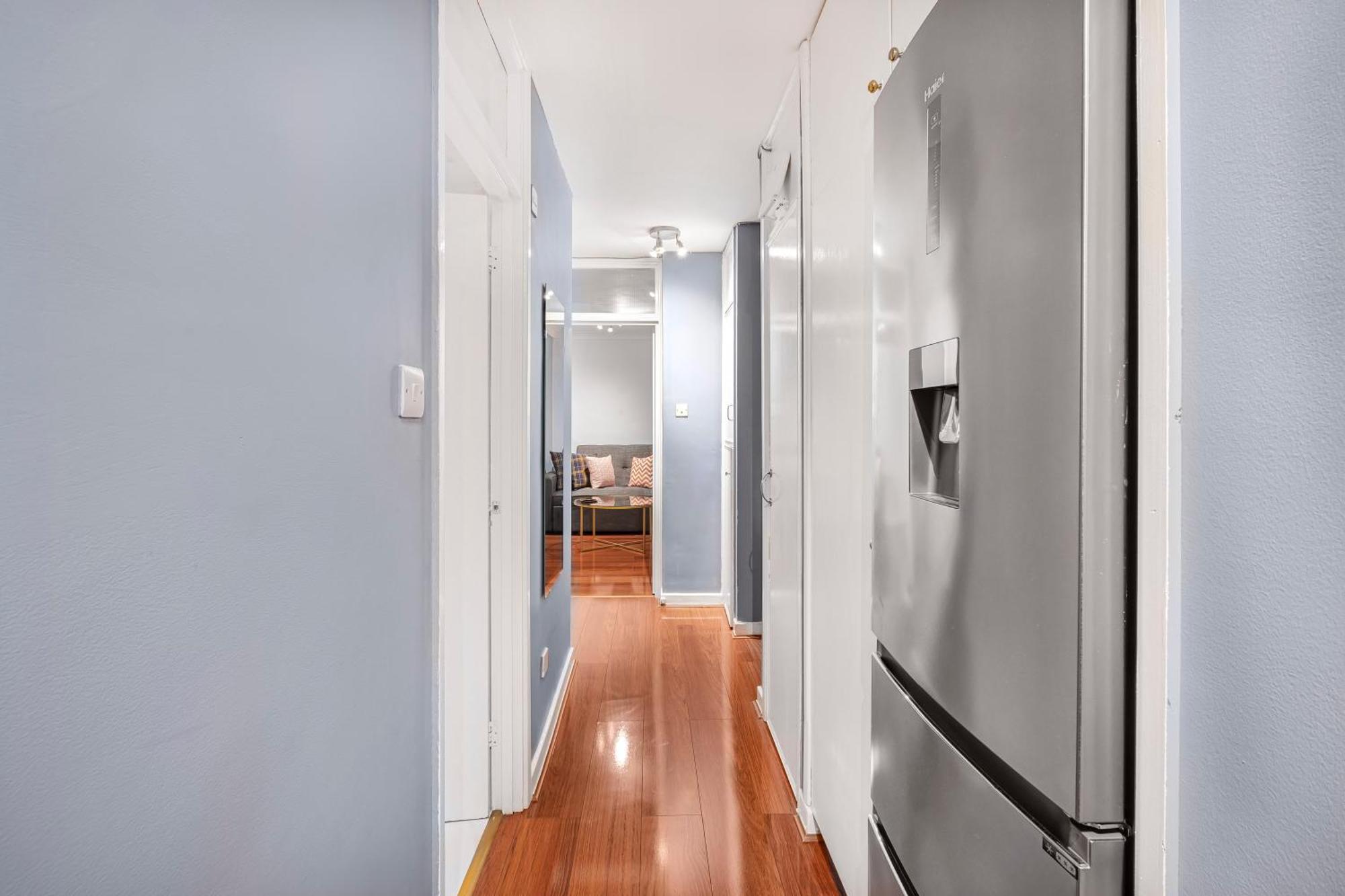 Stunning Massive Bedroom +Direct Thames River View 런던 외부 사진